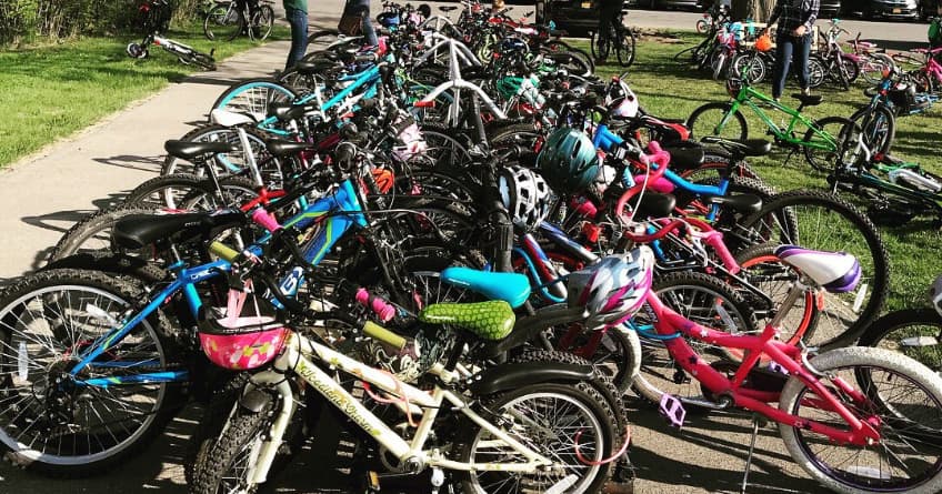 Not enough spacing between bike parking spots reduces the racks usability